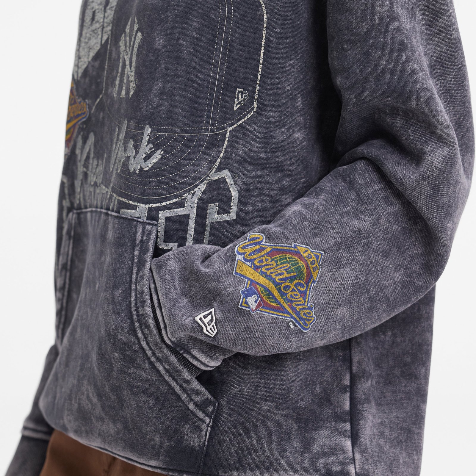 New York Knicks Sport Classics Washed Hoodie - Image 4