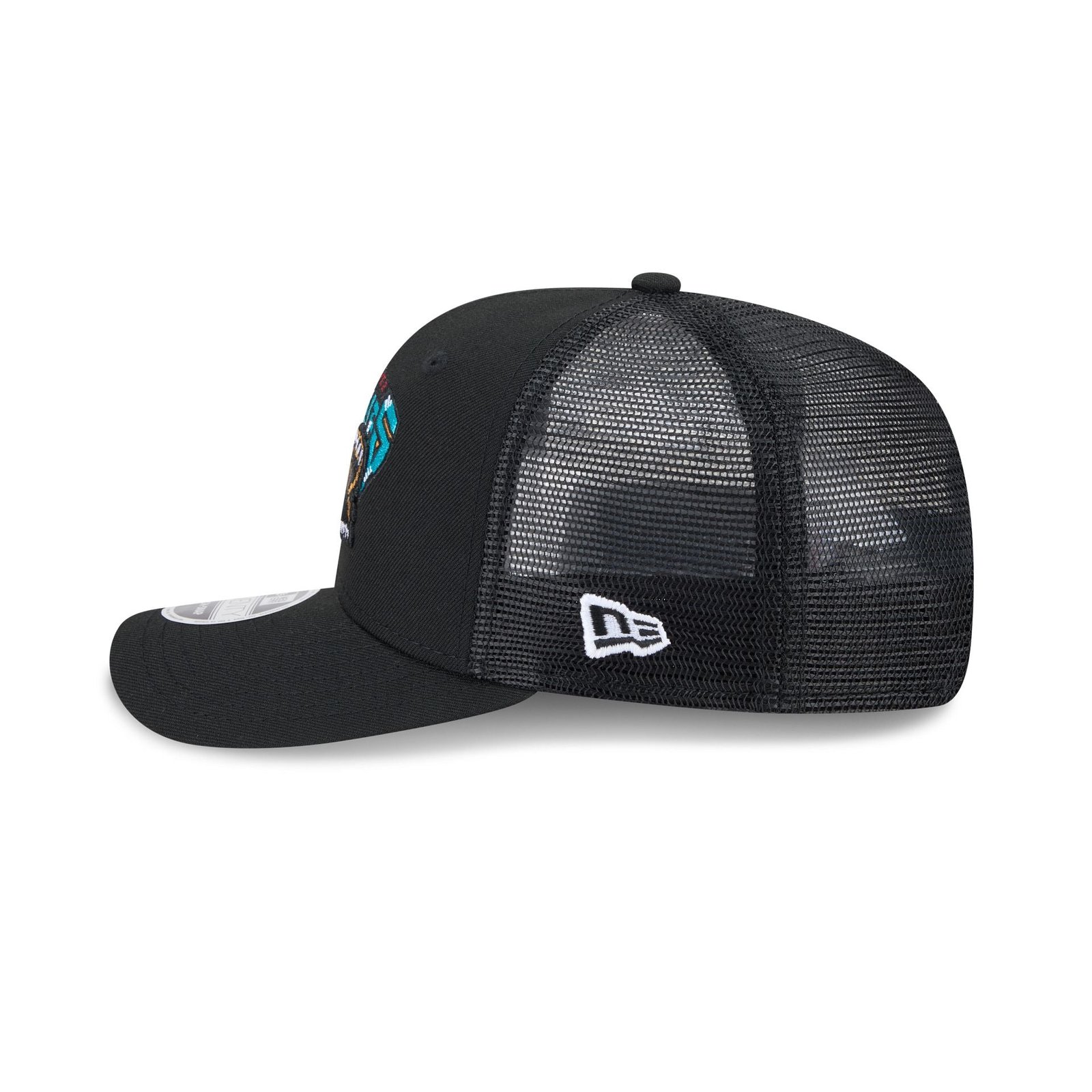 Vancouver Grizzlies 1995-2001 Hardwood Classics 9SEVENTY Trucker Hat - Image 4